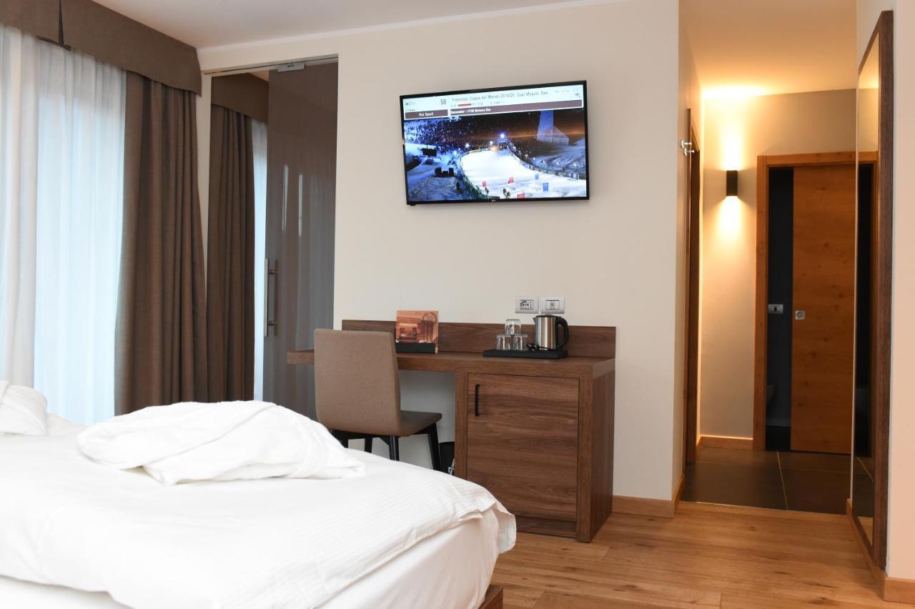 Dolomeet Boutique Hotel Pinzolo Extérieur photo