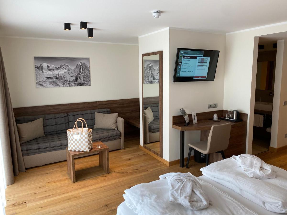 Dolomeet Boutique Hotel Pinzolo Extérieur photo