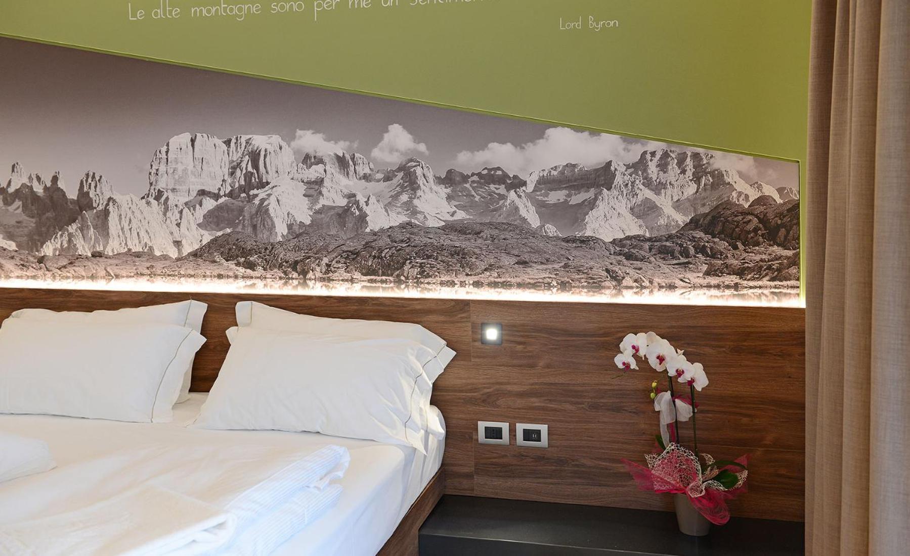 Dolomeet Boutique Hotel Pinzolo Extérieur photo