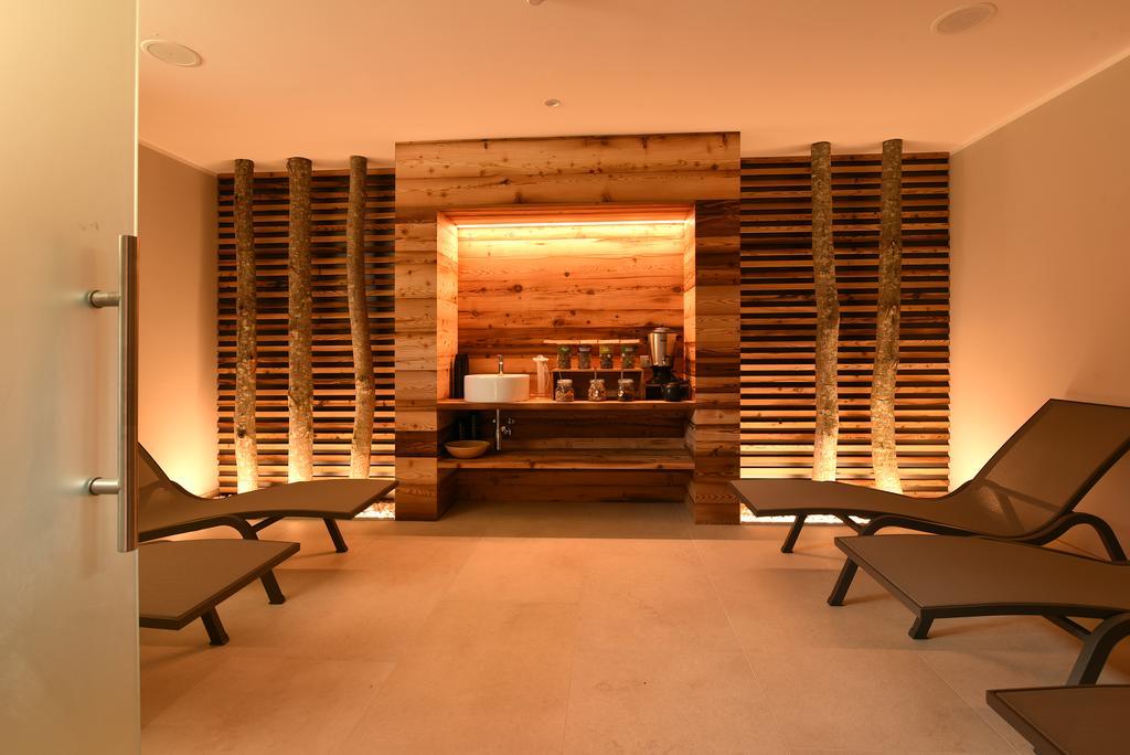 Dolomeet Boutique Hotel Pinzolo Extérieur photo