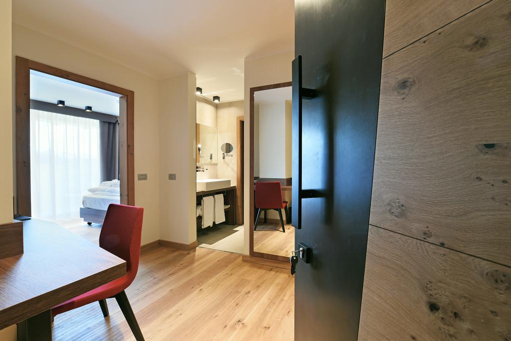 Dolomeet Boutique Hotel Pinzolo Extérieur photo